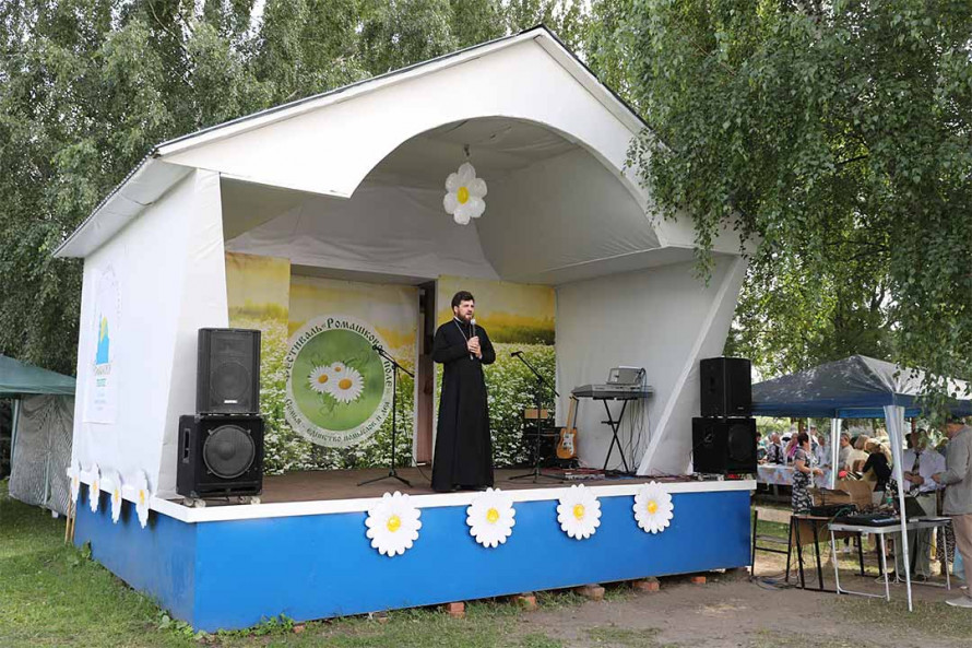 VI Православный семейный фестиваль «Ромашковое поле»